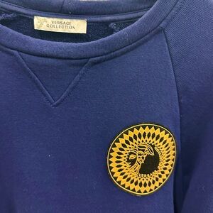 Vintage men’s Versace bright navy sweatshirt. Size medium. Great condition.